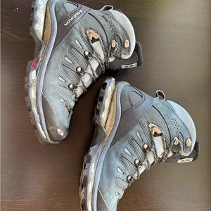 Salomon Men's Black and Gray Hiking Boots